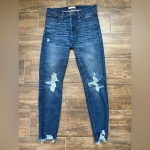 Madewell Distressed Skinny Jeans in Dark Blue
